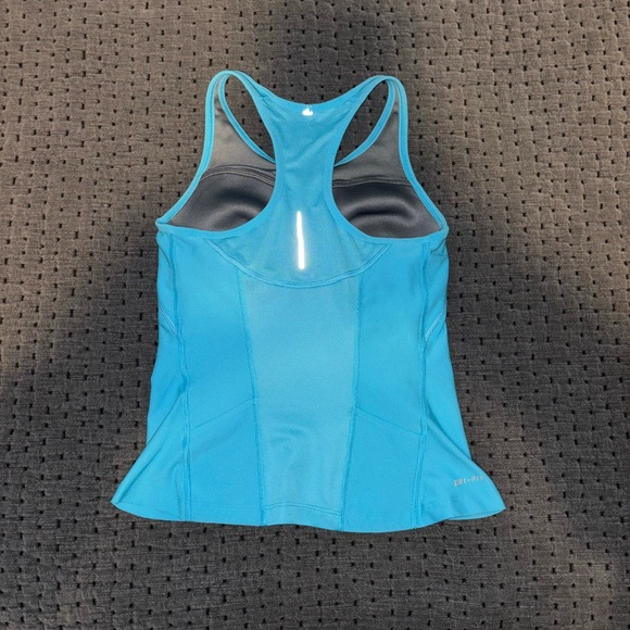 Nike Women’s Dri-Fit Tank with Built in Bra - Picture 3 of 3